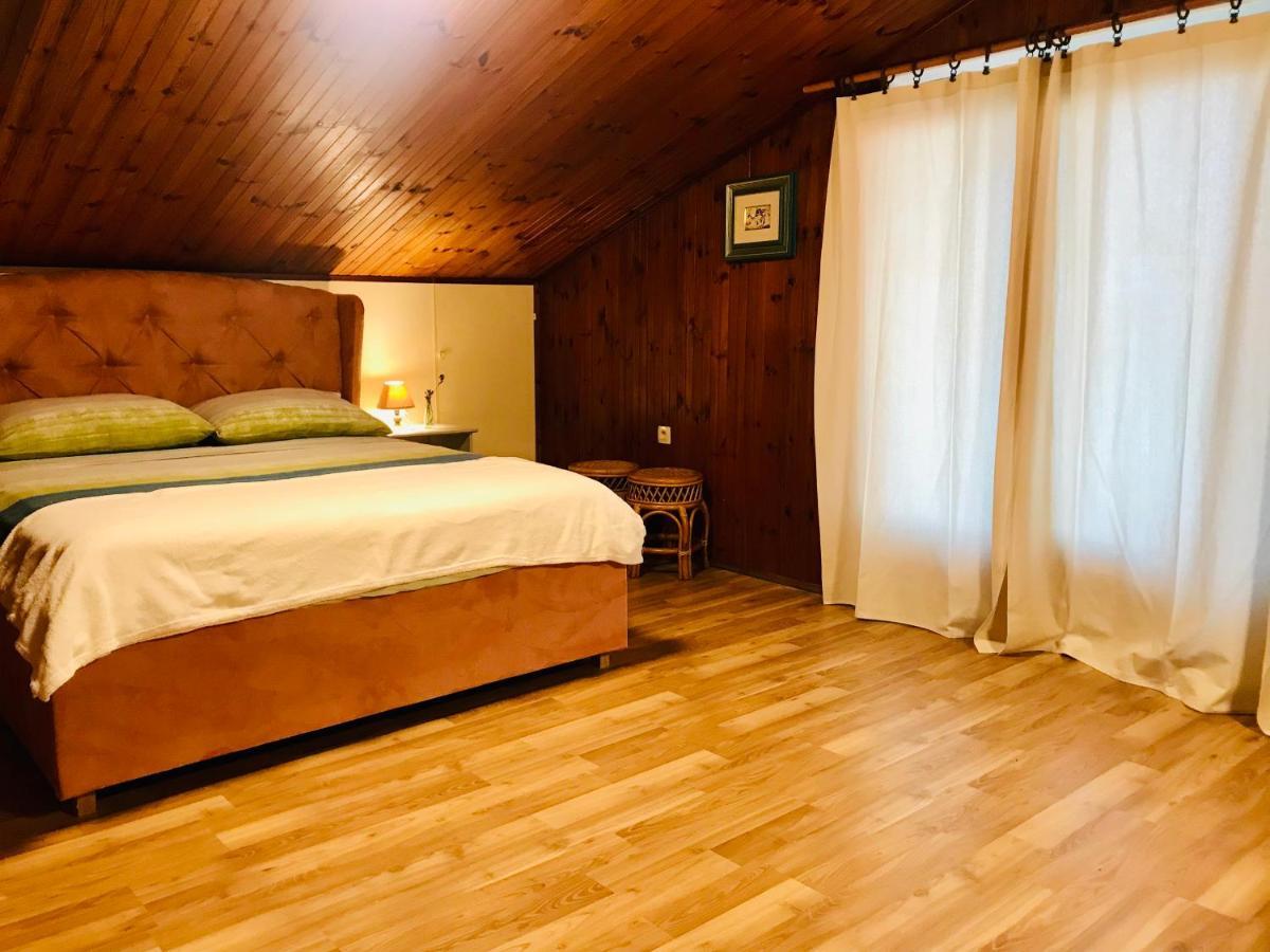 Enam Room Kojsko Exterior foto